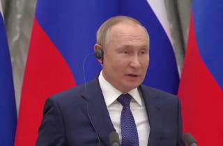 Путин публично вступился за Порошенко