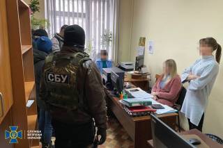 Семейные врачи на Кировоградщине стали миллионерами благодаря поддельным сертификатам о вакцинации