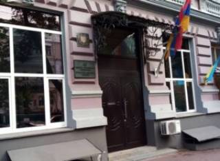 Посольство Армении в Киеве работает в штатном режиме, — СМИ