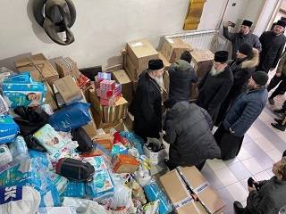 Румынская Православная Церковь передала гуманитарную помощь украинским беженцам