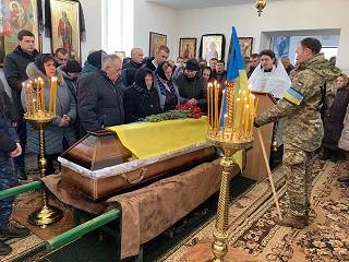 На Житомирщине священники УПЦ отпели погибших украинских воинов