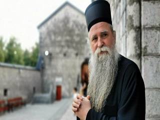 Черногорский митрополит призвал поддержать беженцев из Украины
