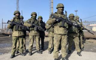 Российские военные жалуются на невыносимые условия проживания в окопах