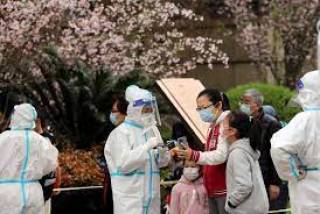 В Шанхае из-за коронавируса вводится крупнейший за два года локдаун
