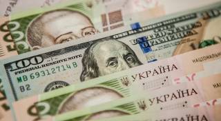 В Украине могут снять лимит на снятие наличных средств в гривне
