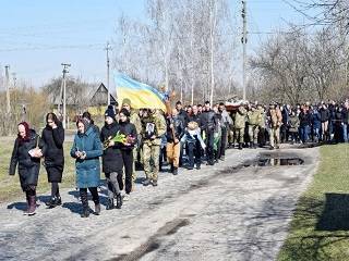 В епархиях УПЦ простились с погибшими защитниками Украины и волонтерами