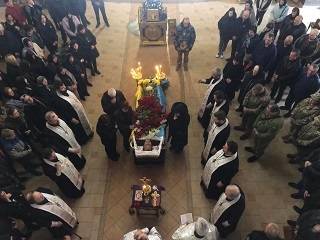 На Закарпатье и Черниговщине священники УПЦ отпели украинских военных