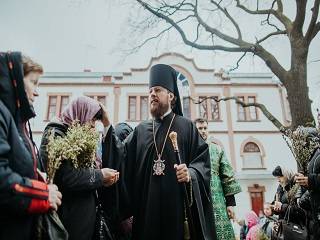 Епископ УПЦ напомнил, что всегда Церковь была и будет со своим народом