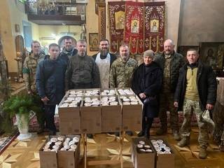 В УПЦ приготовили тысячи пасок для защитников Украины