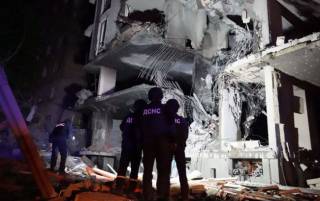 Ракетный удар по Киеву: под завалами дома нашли тело погибшего
