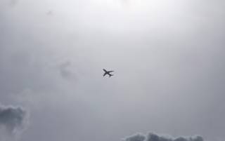 Над Москвой несколько дней кружит «самолет судного дня»