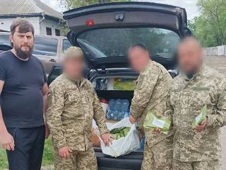 На Черниговщине УПЦ передали гуманитарную помощь украинским военным и пациентам хосписа