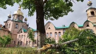 В Северодонецке от обстрелов пострадал кафедральный собор УПЦ