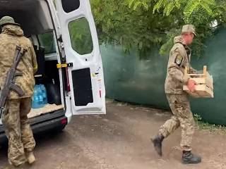 Одесская епархия УПЦ передала гуманитарную помощь украинским военным в Николаев