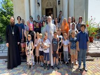 В Одессе УПЦ передали гуманитарную помощь детям-переселенцам