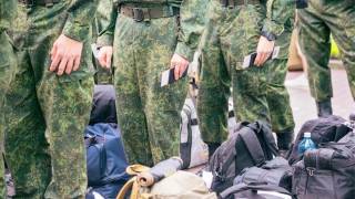 Российские военные бегут в Крым из Херсонской области, — украинская разведка