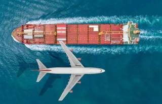 Доставка товаров: что лучше выбрать самолет или судно