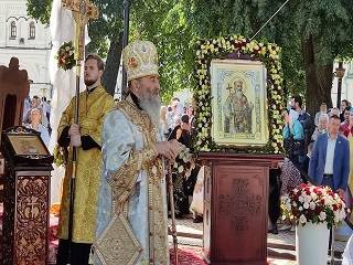 В Киево-Печерской лавре и во всех храмах УПЦ проходят торжества в честь Дня Крещения Руси