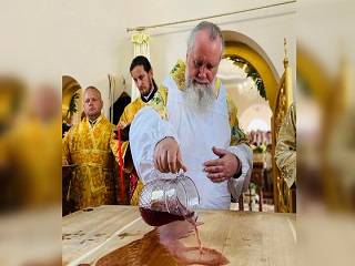 На Закарпатье освятили новый престол в обновленном храме УПЦ