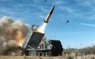 США поставят Украине дальнобойные ракеты ATACMS, которые бьют на 300 км