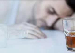 Алкоголизм: стадии, трудности и успешное лечение за 12 шагов