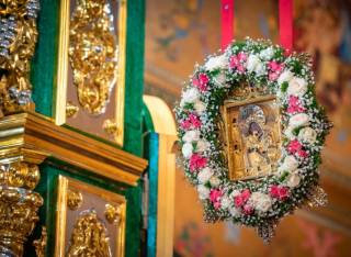 Сегодня верующие УПЦ празднуют день Почаевской иконы Божьей Матери