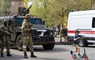 Российские военные спешно вывозят свои семьи из Мелитополя