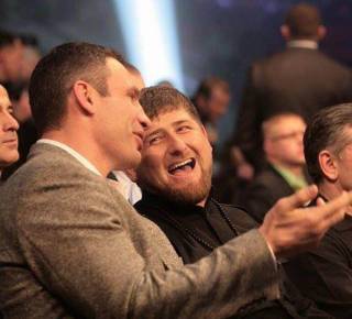 Кличко помогает Шевченко захватить Федерацию бокса, чтобы увеличивать свое политическое влияние, — СМИ