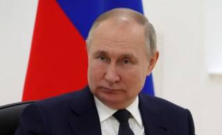 Путин разрешил россиянам спиваться и дальше