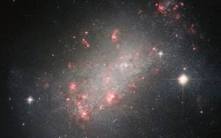 Ученые показали «неправильную» карликовую галактику