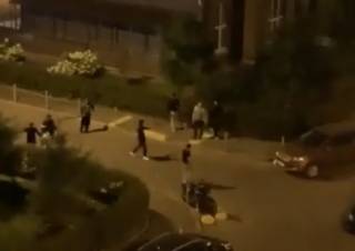 Появилось видео эпичного побоища на палках в Москве
