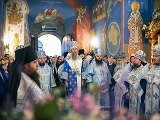 В Киево-Печерской лавре верующие УПЦ встретили первый праздник богослужебного года - фоторепортаж