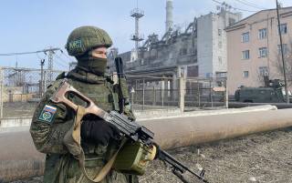 Россияне не выпускают молодых мужчин в сторону Запорожья. Мэр Мелитополя сделал срочное заявление