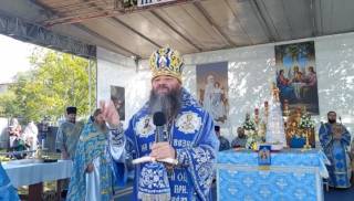 Митрополит Лонгин призвал Президента Украины защитить права верующих УПЦ