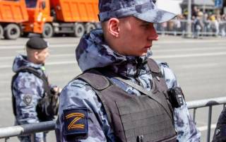 В России правоохранителям запретили покидать страну