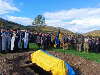Священники 11 епархий УПЦ отпели погибших украинских воинов
