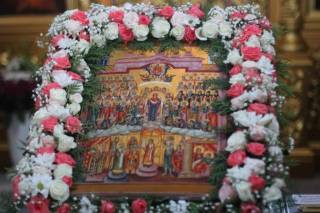 На праздник Покрова в Киево-Печерской лавре совершат 6 литургий
