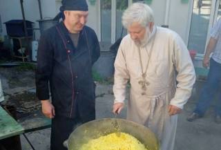 Киевский храм готовит обеды для раненых украинских военных