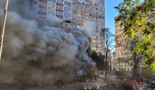 Атака дронов-камикадзе на Киев привела к смерти человека