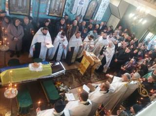 Священники УПЦ отпели погибших воинов-защитников Украины