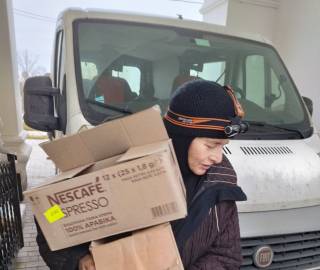 Православные волонтеры УПЦ передали более 2 тонн помощи монастырю в Лиман