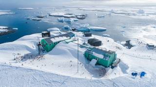 Возле украинской антарктической станции зафиксирован уникальный снежный рекорд