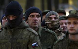 Мобилизованных россиян за отказ воевать посадили «на подвал» и угрожают расстрелять