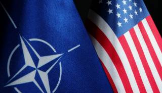 США и НАТО заговорили о мирных переговорах по Украине
