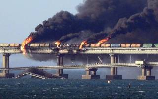 В британской разведке дали прогноз по срокам ремонта Крымского моста