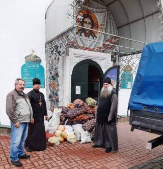 Нежинская епархия УПЦ поддержала медиков, воинов и переселенцев
