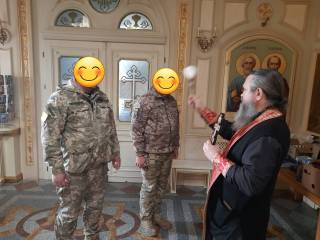 В Кропивницком верующие УПЦ передали помощь воинам ВСУ