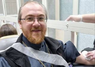 В Запорожье духовенство и верующие УПЦ стали донорами крови