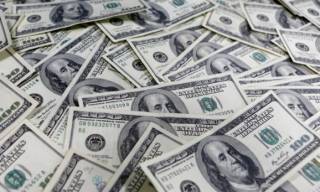 НБУ существенно сократил продажу валюты за последний месяц