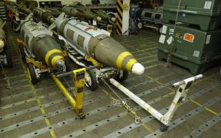 США планируют передать Украине комплекты для создания «умных бомб»